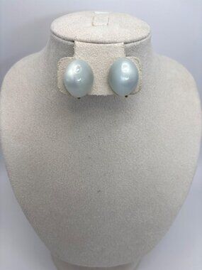 Vintage Pearly White Lucite Moonglow Oval Dome Cabochon Screw Back Earrings